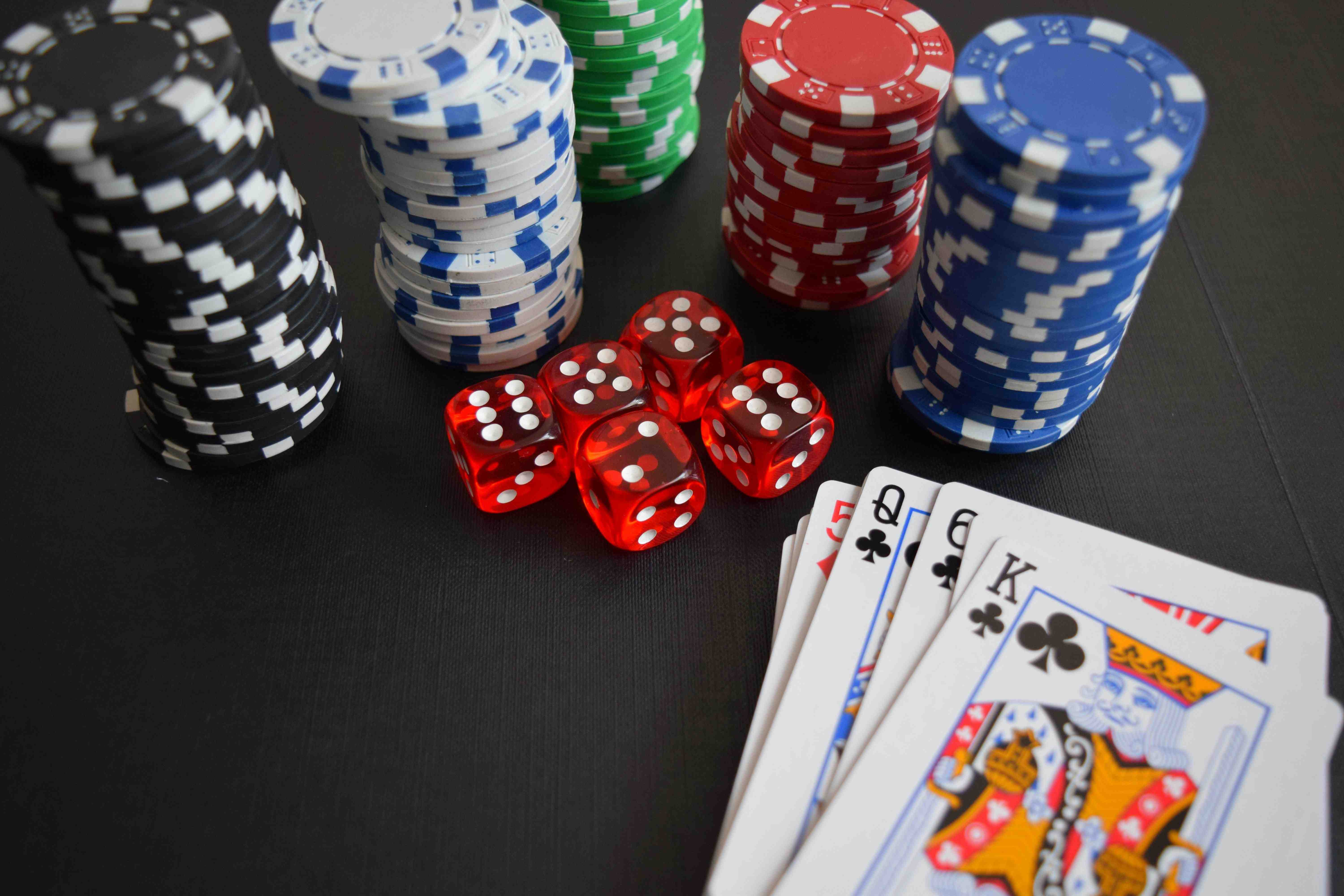 88slot Online Gaming Platform မြန်မာ ကစားသမားများ Slots Casino Sportsbook ကစားနေသောမြင်ကွင်း
